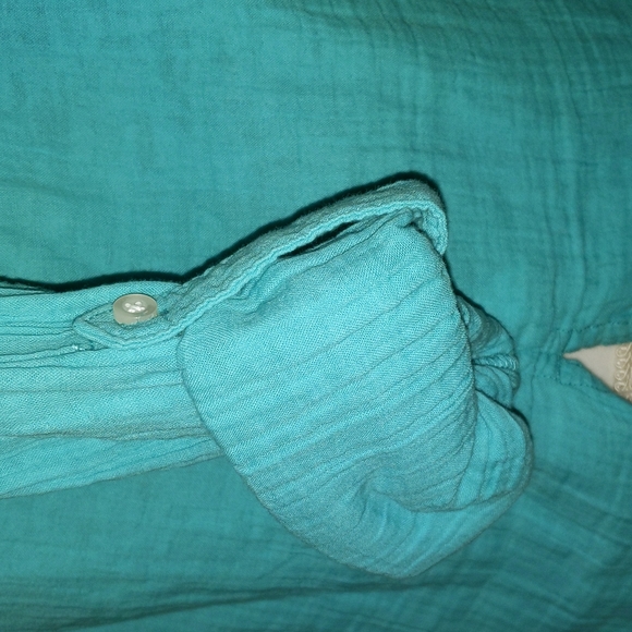 NWT St John's Bay long sleeve button down top size M - Picture 9 of 15